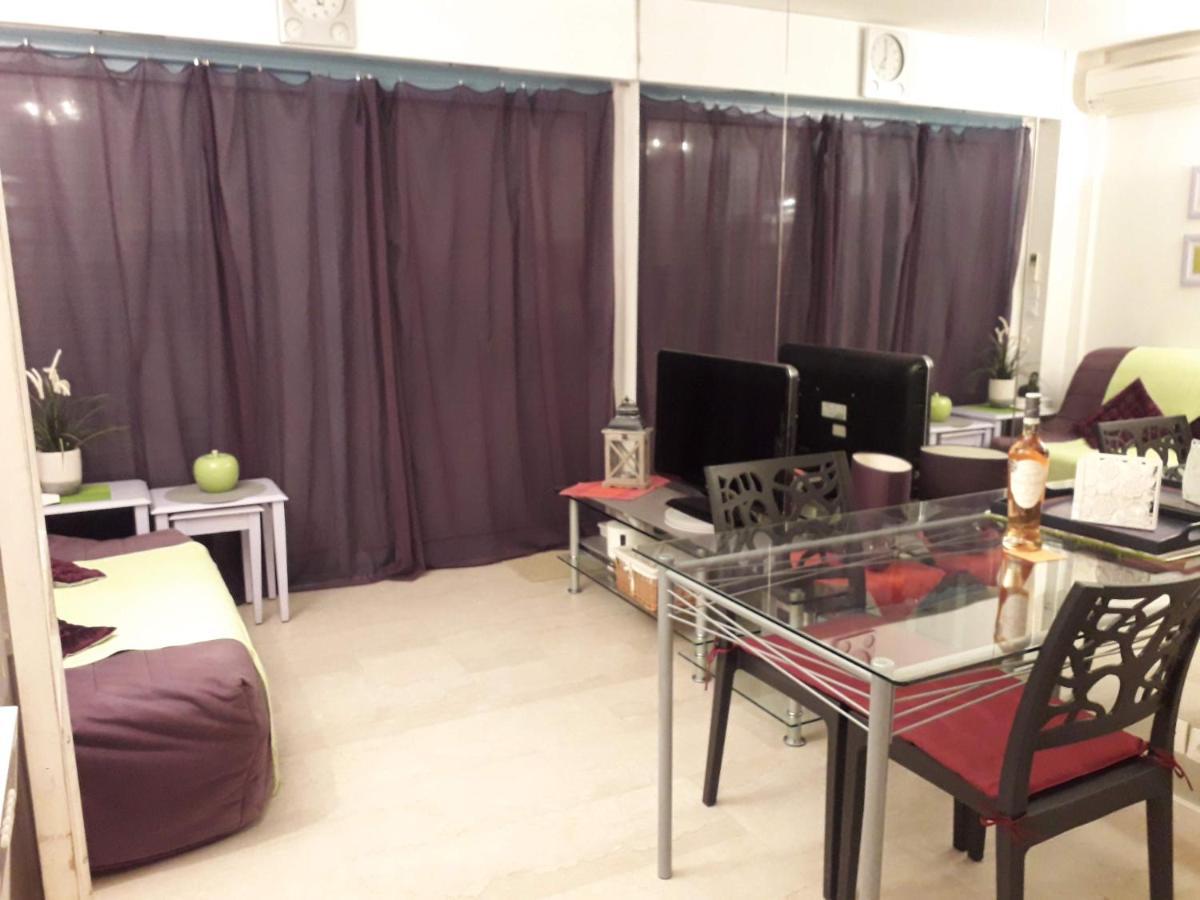 French Riviera 1 Bedroom On The Beach Facing Cannes Théoule-sur-Mer Εξωτερικό φωτογραφία