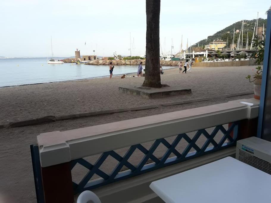 French Riviera 1 Bedroom On The Beach Facing Cannes Théoule-sur-Mer Εξωτερικό φωτογραφία